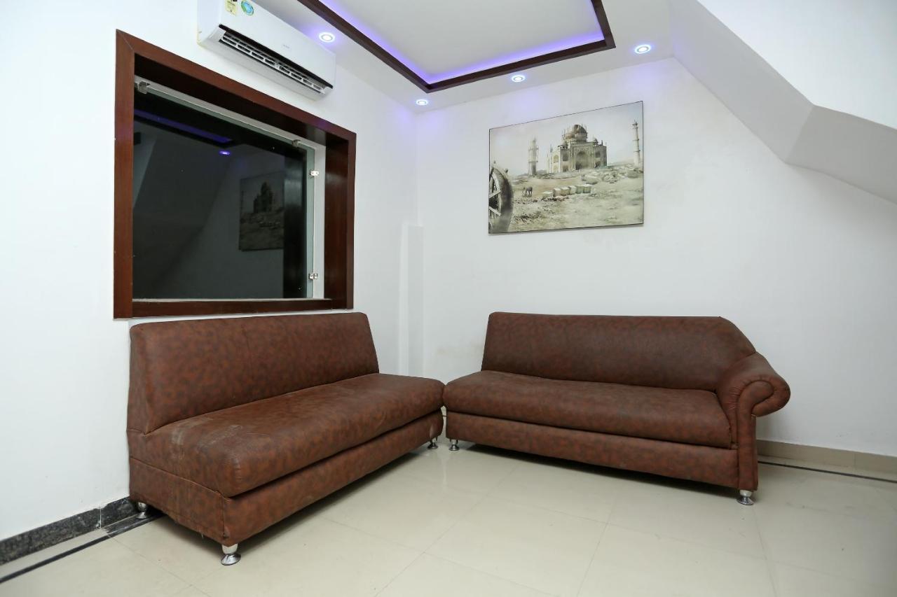Oyo 16544 Bella Vista By Jordan Hotel Agra  Buitenkant foto