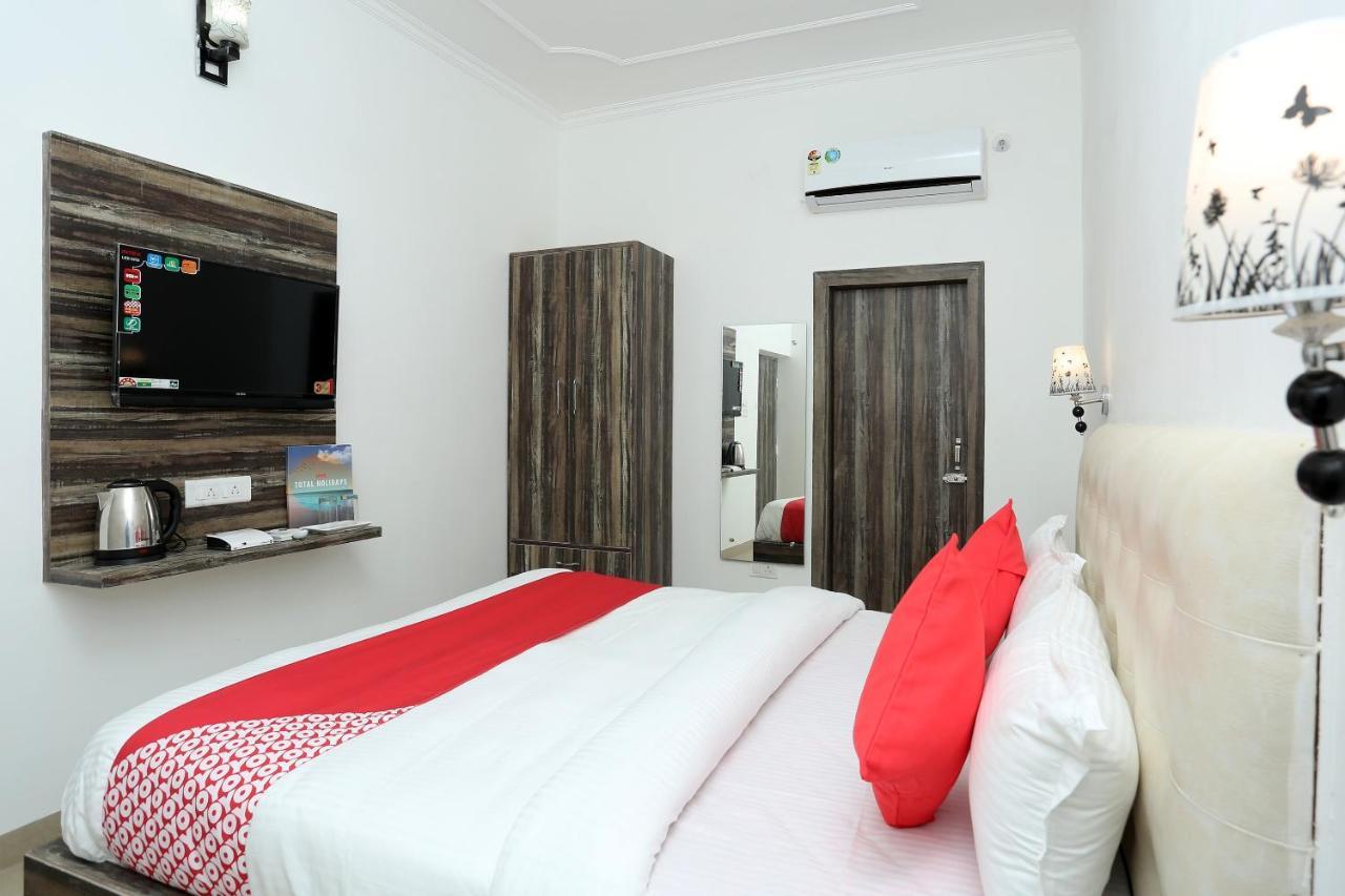 Oyo 16544 Bella Vista By Jordan Hotel Agra  Buitenkant foto