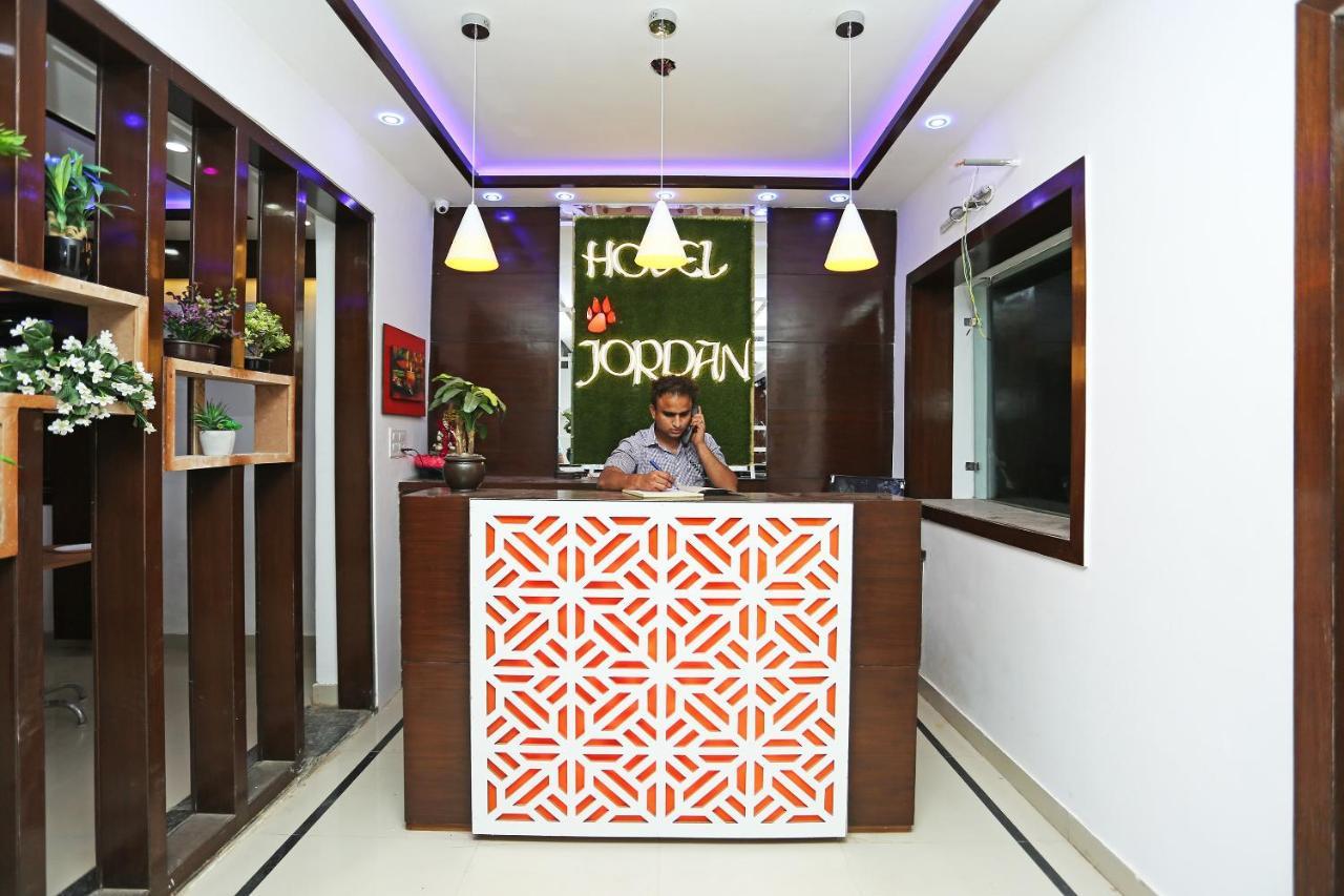 Oyo 16544 Bella Vista By Jordan Hotel Agra  Buitenkant foto